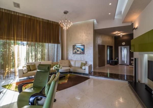 Курортний готель SunRay