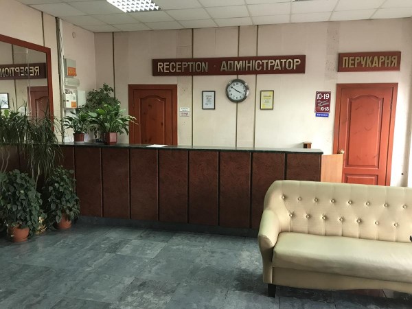 Готель Zhovtnevyi