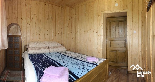 E F Котедж Ялівець