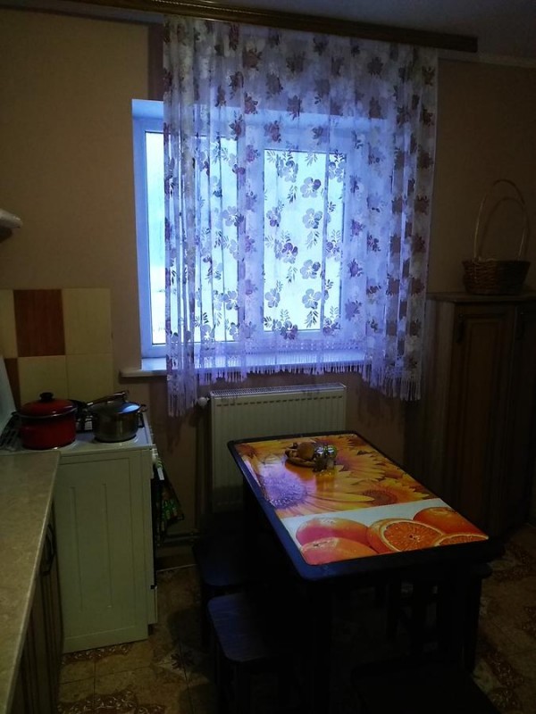 Гостевой будинок «кімната у моря» розташований в Крижанівці. До послуг гостей приватна парковка і безкоштовний Wi-Fi.В номерах