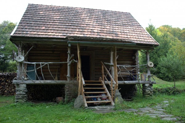 E F Hut by the stream