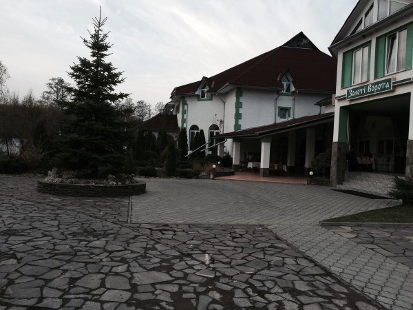 Готель Hotel Zoloti Vorota