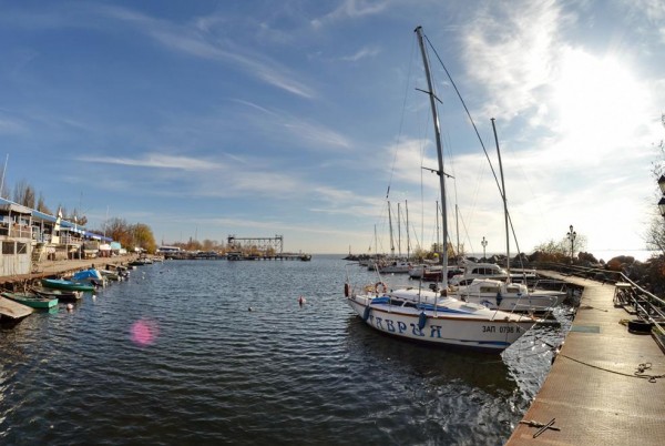 Ми працюємо над перекладом цього опису на вашу мову. Приносимо вибачення за незручності.