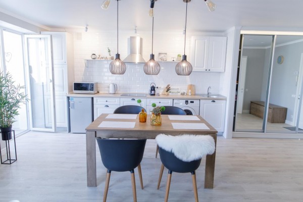 Studio Suite near Lake