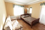 Apart-hotel "Center on Petropavlovskaya street" is located in the city of Sumy. It offers apartments 