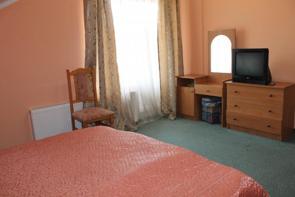 Отель Zakarpattya