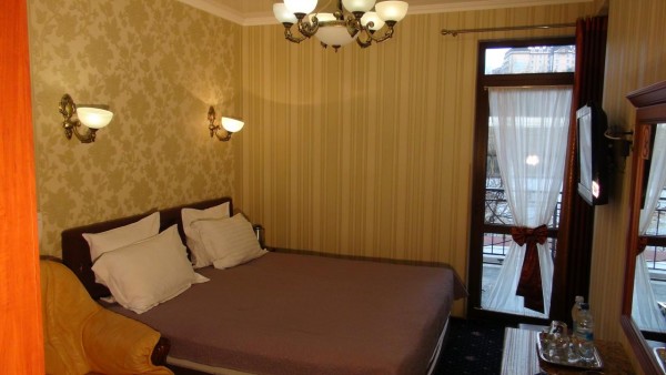 готель Оскар