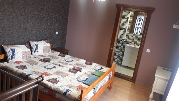 Одін з кращих варіантів, обраних нами в місті Ужгород.Апартаменти «Комфортна Апарт-студія SILENA з 2 спальнями» розташовані в 