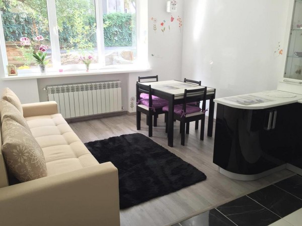 Квартира на вулиці Марка Вовчка, 5