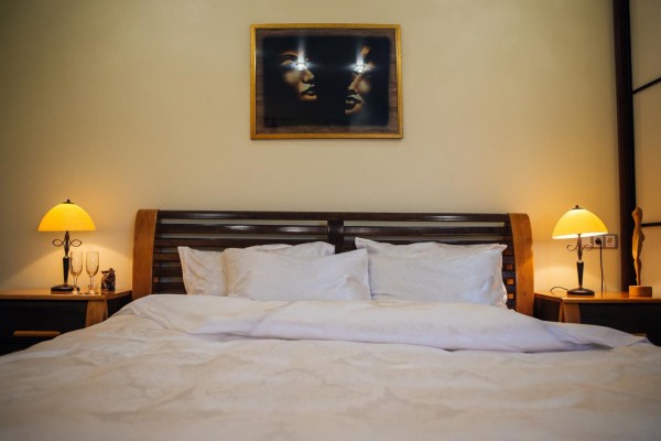 Хіт продажів в Чернігові! Апартаменти «Двокімнатна студія» з кондиціонером і безкоштовним Wi-Fi розташовані в Чернігові. Гості