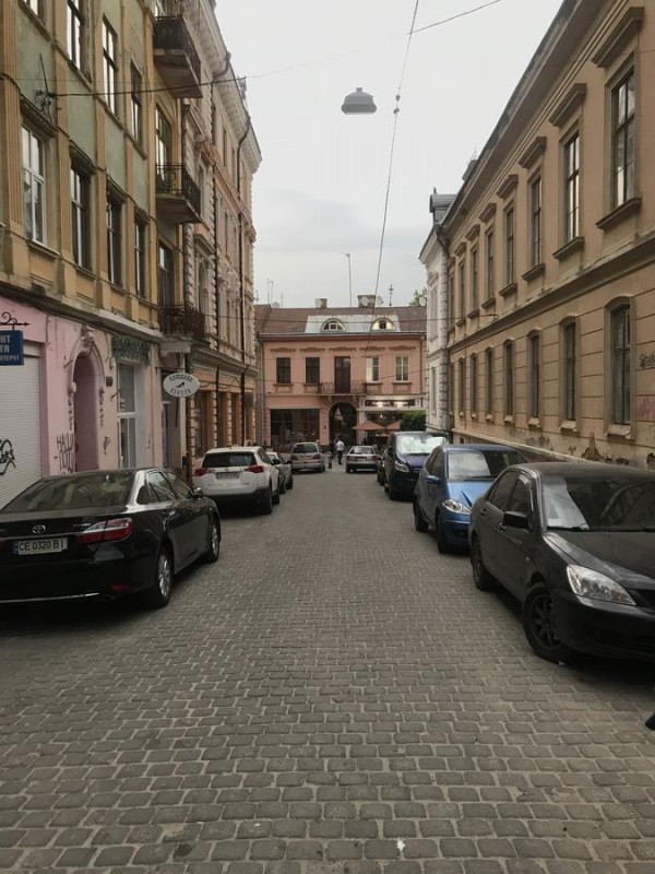 Apartment on Hoholya Street