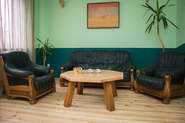 Отель Gold розташований в селищі Славське. До послуг гостей ресторан, бар, сад і безкоштовний Wi-Fi. Гості цього 3-зіркового г