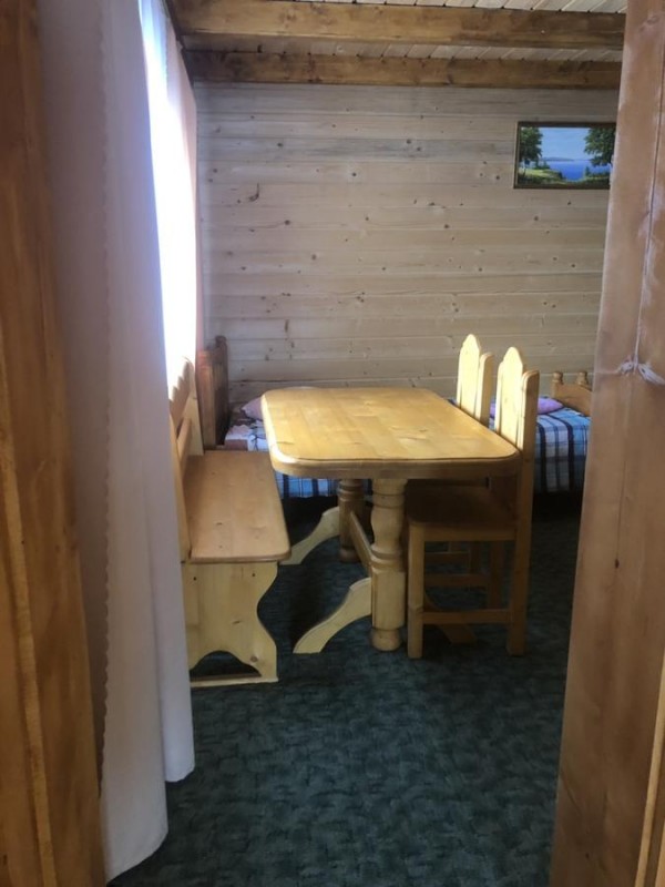 Отель «Трембіта» розташований в Яблуниці. До послуг гостей приладдя для барбекю. У всіх номерах є телевізор з плоским екраном 