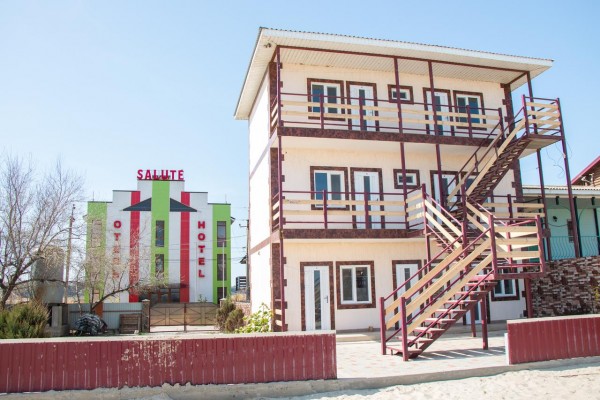 Курортный отель Тополь 2