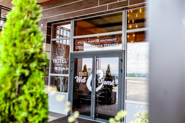 Одін з кращих варіантів, обраних нами в місті Черновци.Апарт-готель «На Трояндова» з безкоштовним Wi-Fi розташований в місті Ч