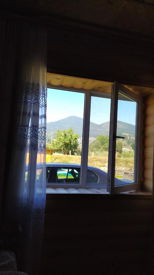 Гостьовий будинок Будинок з господинею, 2 роздільні гостьові кімнати