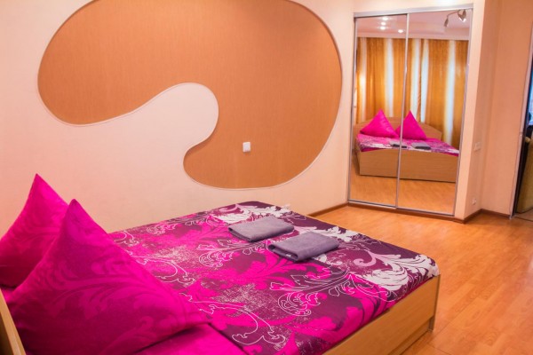 2-кімнатний напівлюкс Apt на Українській 34 вул