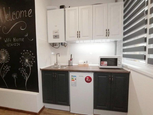 Апартаменти «054 Софія Резиденс Аеропорт Жуляни» розташовані в Києві, в 8 км від Державного музею авіації, в 10 км від Націона