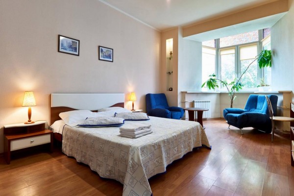 F /A Home Hotel Apartments on Kontraktova Ploshcha