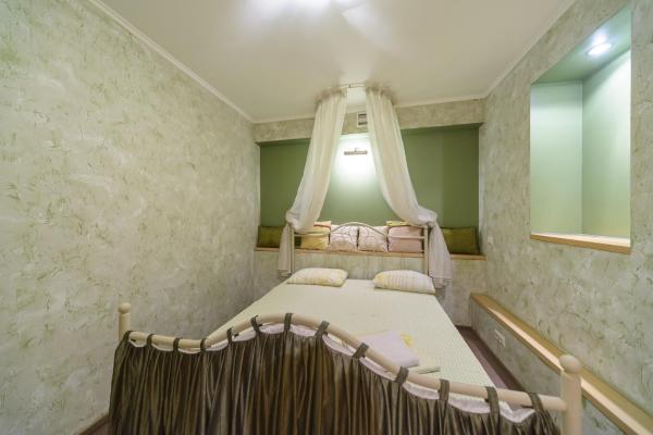 Online booking is not possible, because the owner of the database did not provide the necessary information, please contact the Lookfor website manager 380938856096One of the best options we have selected in the city of Kiev. Apartments "On Bankovskaya" a