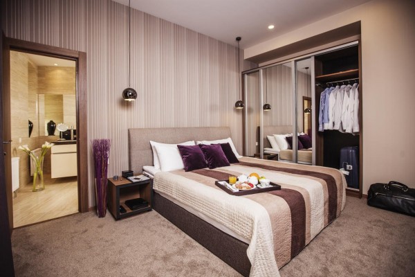 F -E C Senator Maidan