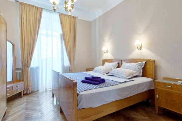 K29-26 Два нових спеціальних окремих 2-х Друга в центрі міста - Майдан - Бессарабська область - Гулівер-МАЛЛ - Палац спорту - Хрещатик, вул., 29