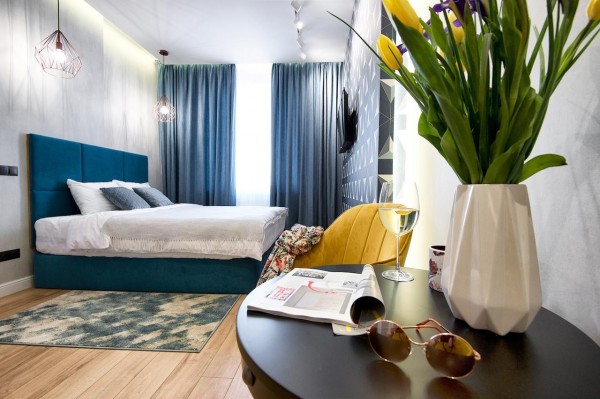 F /A Allurapart Plaza