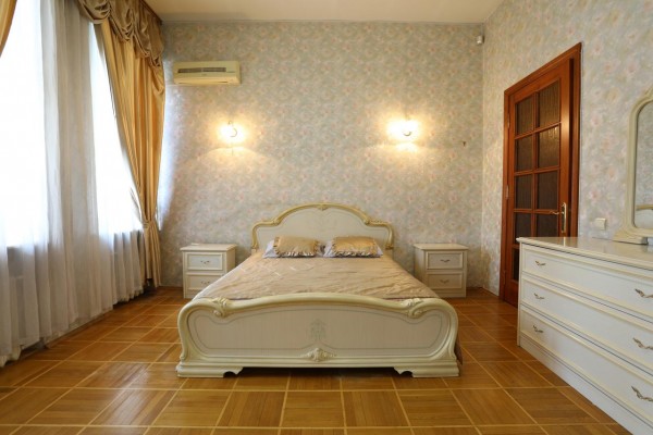 Королівський будинок у центрі Київської квартири