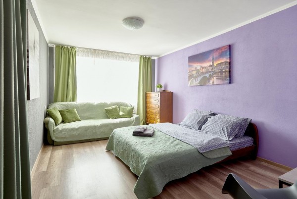 B11-35 НОВІ ДВІ ОСОБІ СПАЛЬНІ В ЦЕНТРІ МІСТА - БАЛКОНІ З ВИДАЛЬНИМ ПОРОДОМ НА ТРЦ GULLIVER