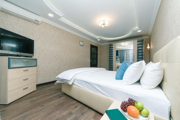 Апартаменти «Деміївський 241136» розташовані в Києві, в 6 км від національного комплексу «Експоцентр України». До послуг госте