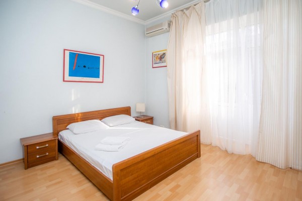 Kiev Accommodation Apartment on Kostel naya st.