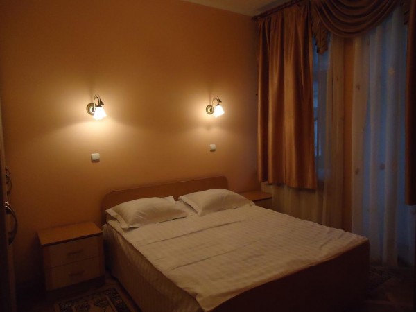 F / Ondday Apartments - Київ