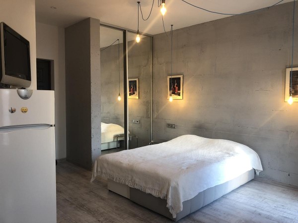 Modern LCD Demeevsky