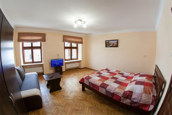 Apartament on Virmenska 12\10