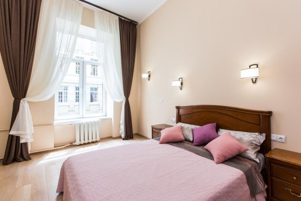 F / дивовижна тиха квартира в центрі