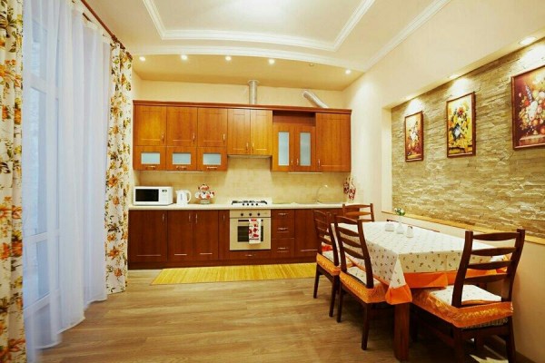 Apartment on Petra Doroshenka Street