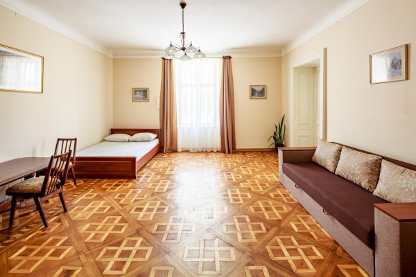 Apartment near the Rynok Square