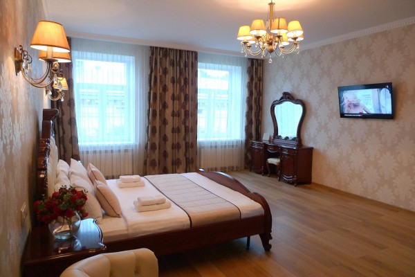F /A Lviv Tour Apartments