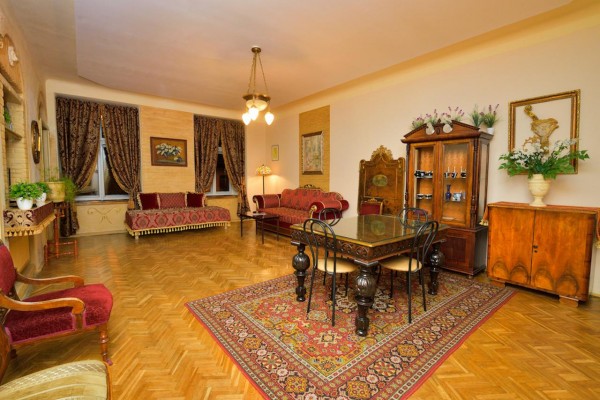 Magnificent Apartment on Halitska
