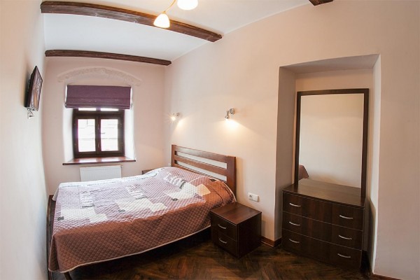 Апартаменти по вул. Вірменська 12 5