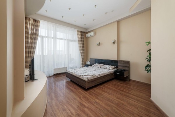 Arcadia Palace Top Apartment