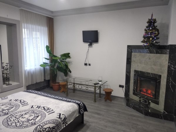 Затишні апартаменти в приватному секторі. Центр міста.