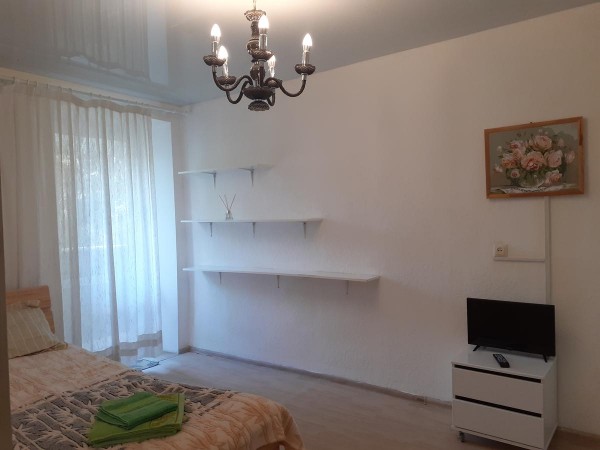 Deribasovskaya, Center