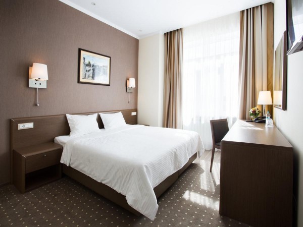 Отель Alexandrovskiy Hotel