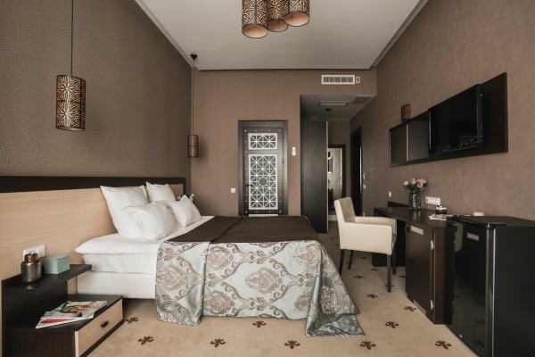 Attaches of the ARC Palace