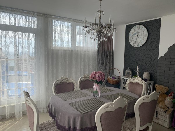 French Apartment Boulevard