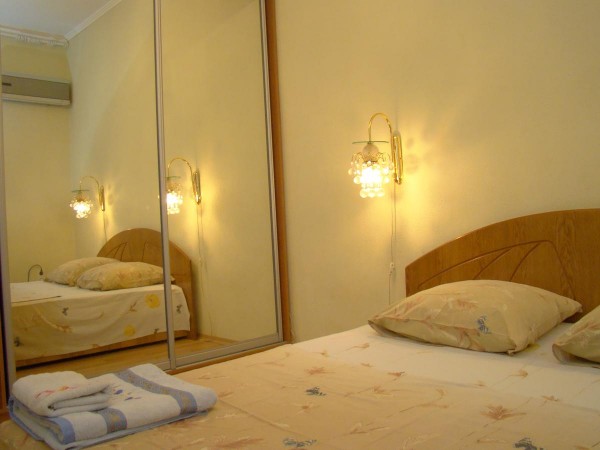 17 Sergey Yesenin Street