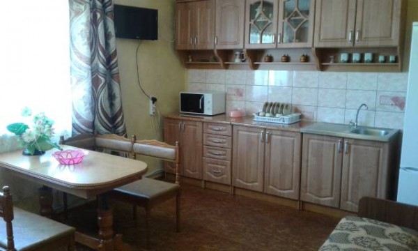 Guest house "Breeze"