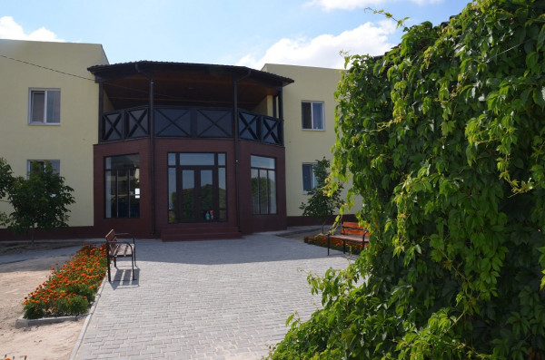 Holiday House "Leto-Arabatka"