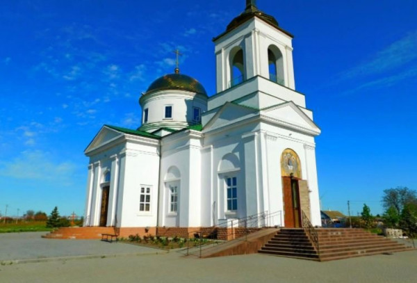 Православная церковь - Свято-Троицкий храм